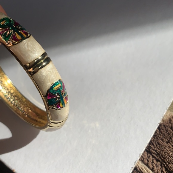 Jiu Long Xing Enamel Clamper Bracelet - Picture 7 of 10